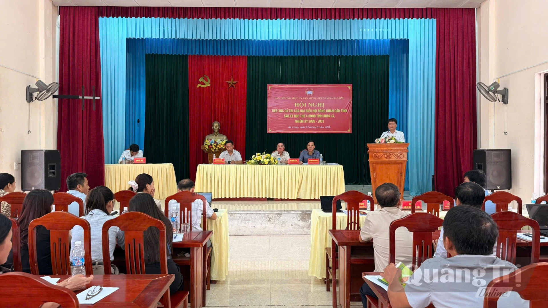 Quang cảnh buổi tiếp xúc cử tri - Ảnh: H.H