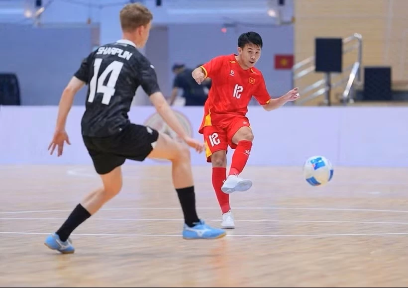 Futsal Việt Nam giành chiến thắng tưng bừng ở lượt trận thứ 2.