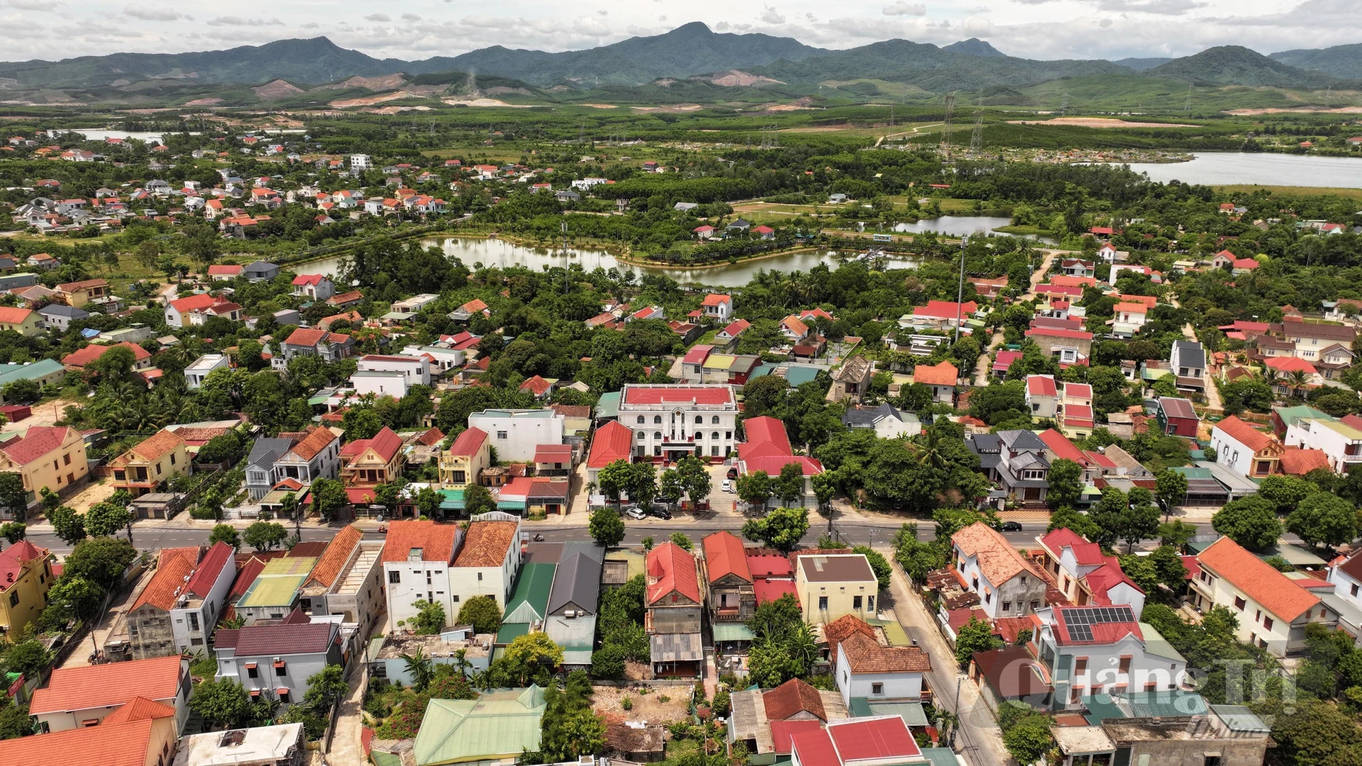 Trung tâm hành chính phường Đồng Sơn - Ảnh: H.TR