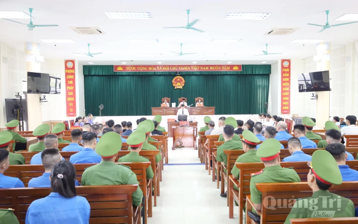Từ những cuộc vui đến vòng lao lý