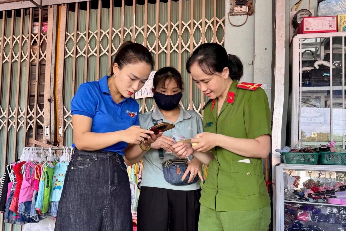 Khi tuổi trẻ trở thành 'đại sứ số'