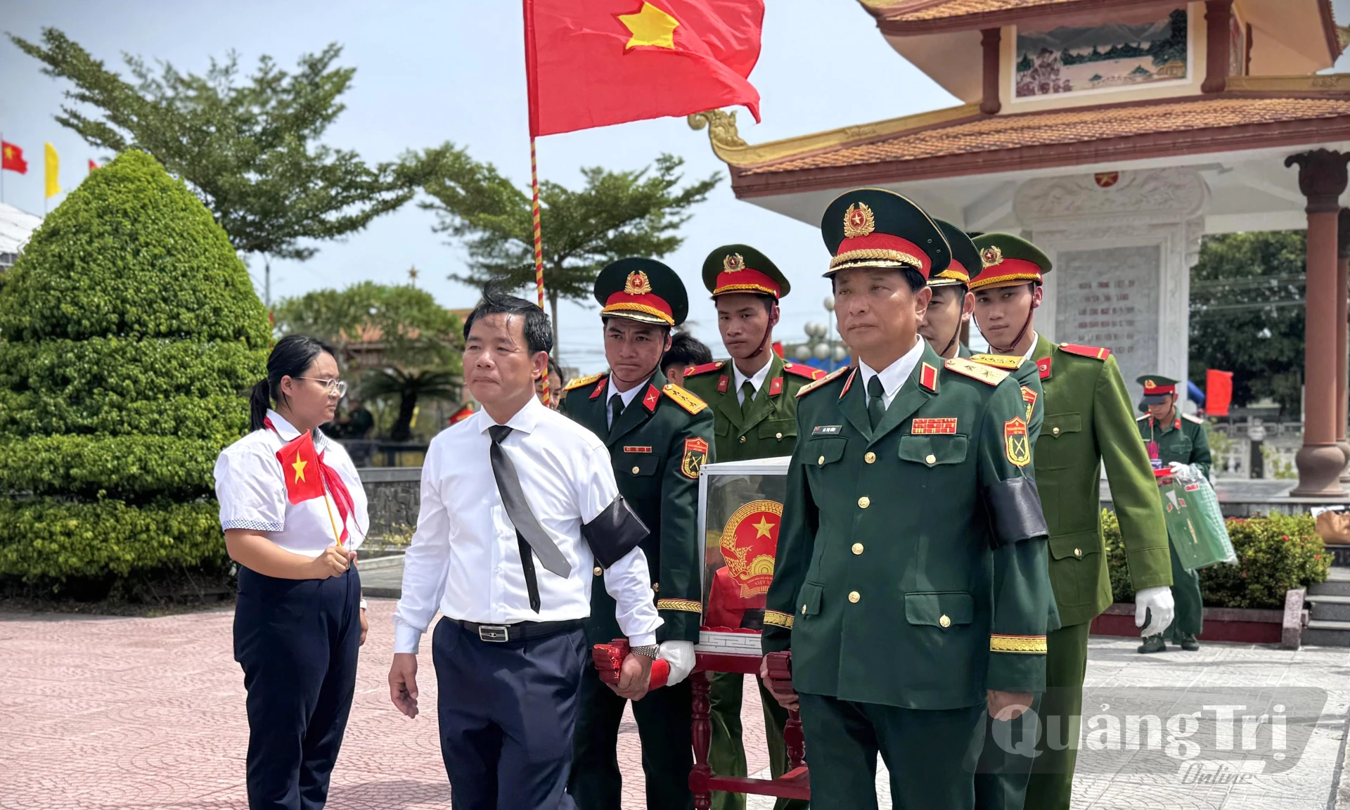 Lễ truy điệu và an táng 13 hài cốt liệt sĩ