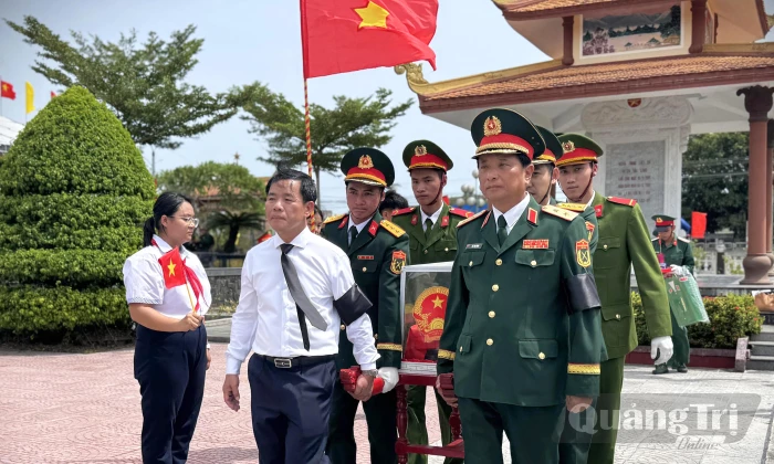 Lễ truy điệu và an táng 13 hài cốt liệt sĩ