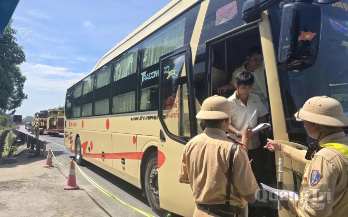 An toàn cho vận tải hành khách dịp lễ 2/9