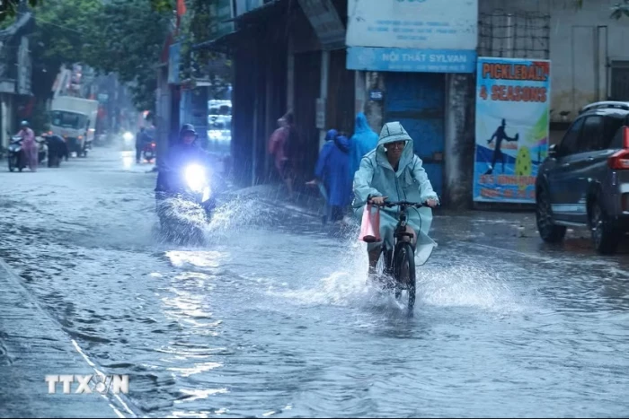 Mưa lớn ở Bắc Bộ, Thanh Hóa, Nghệ An dự báo kéo dài, nguy cơ lũ quét gia tăng