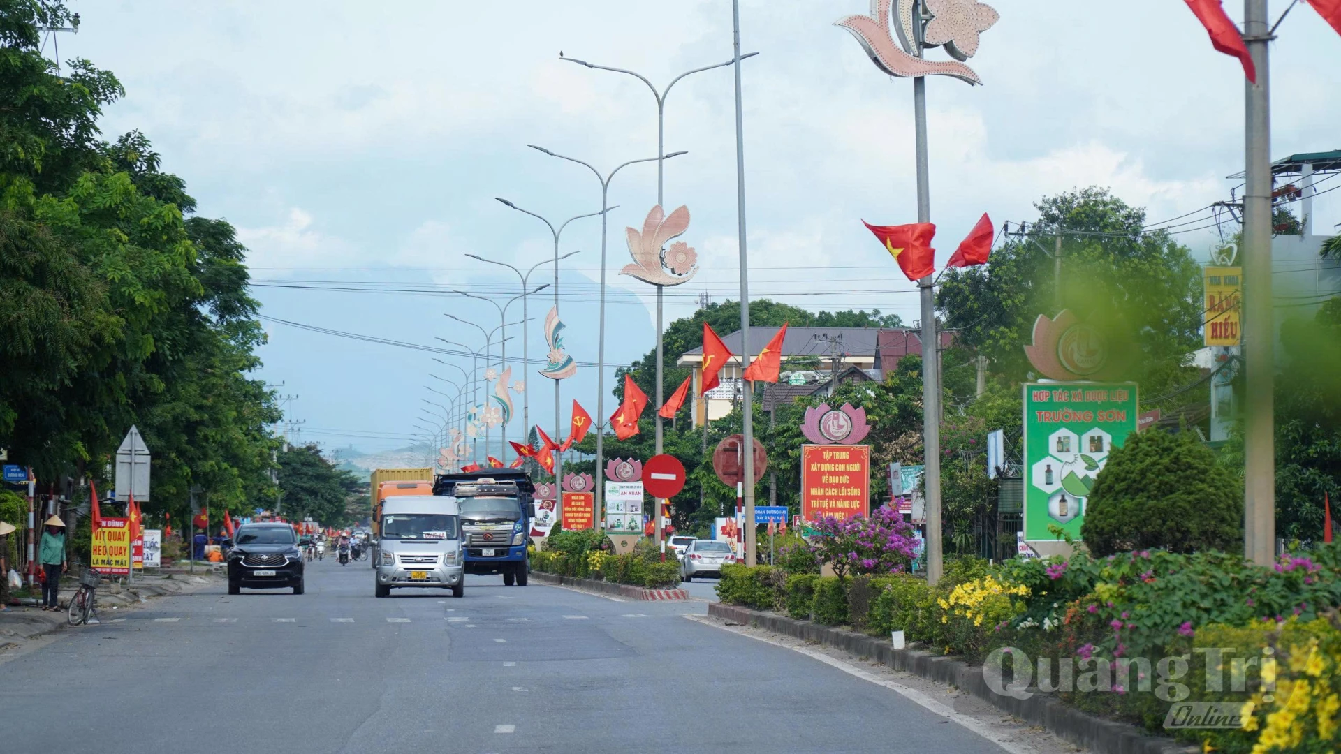 Cam Lộ có hệ thống giao thông đồng bộ, hiện đại - Ảnh: P.P