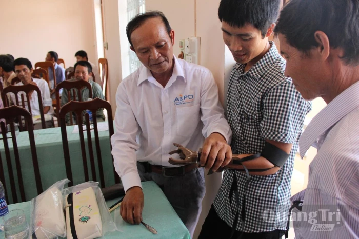 Đồng hành cùng nạn nhân da cam