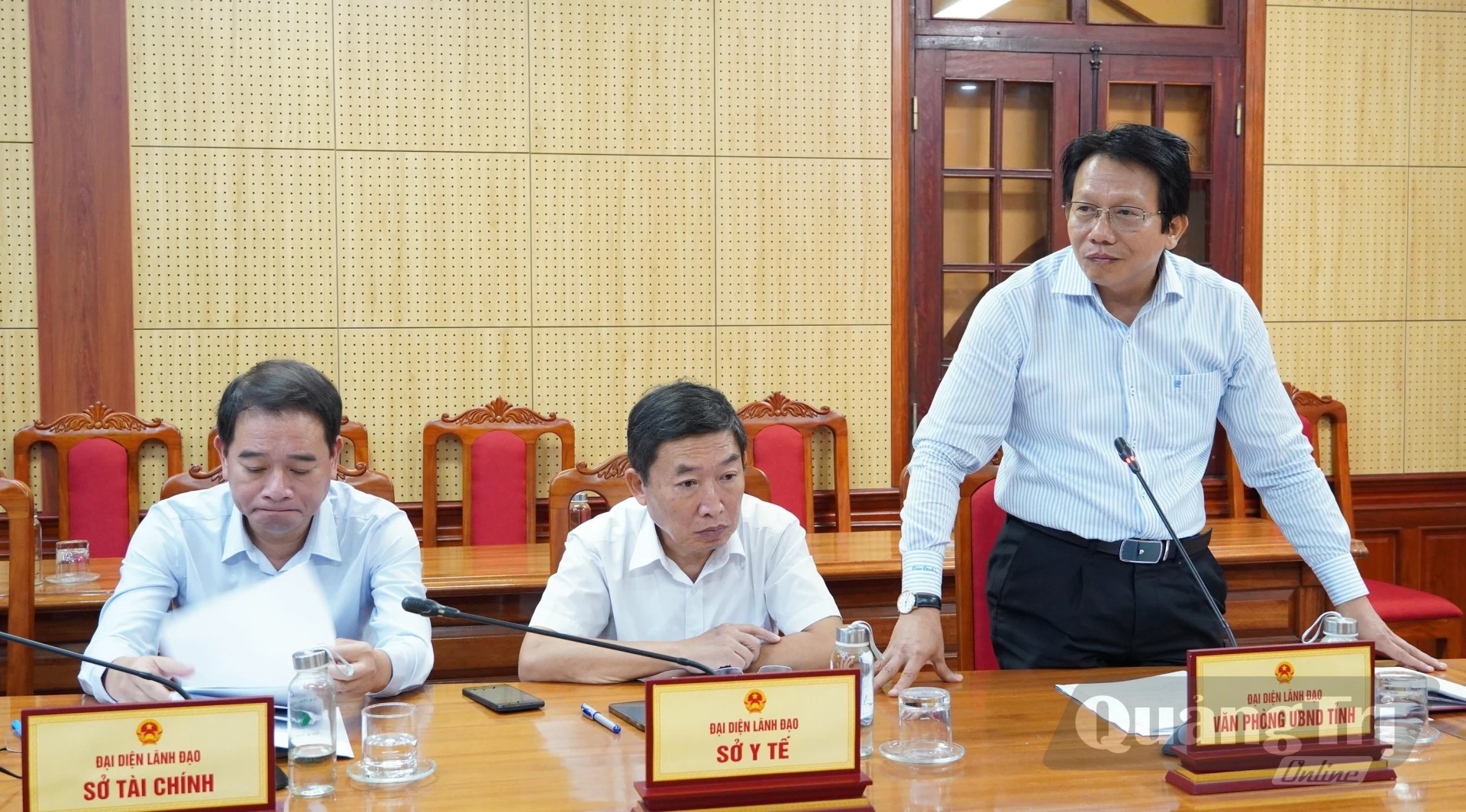 Đại diện các sở, ngành phát biểu tại buổi làm việc - Ảnh: Q.V