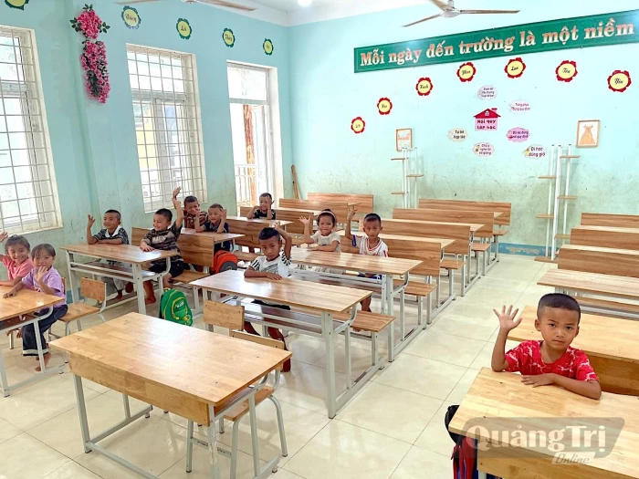 Trường mới ở vùng biên