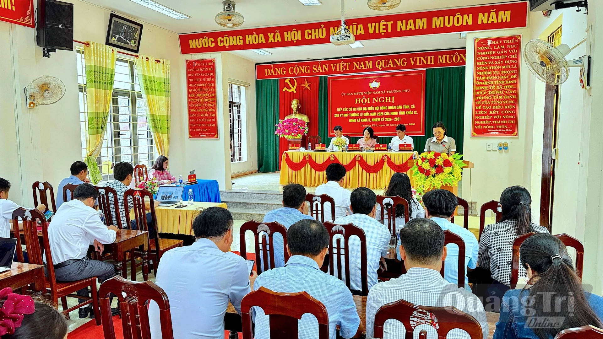 Quang cảnh hội nghị tiếp xúc cử tri tại xã Trường Phú - Ảnh: Quang Ngọc