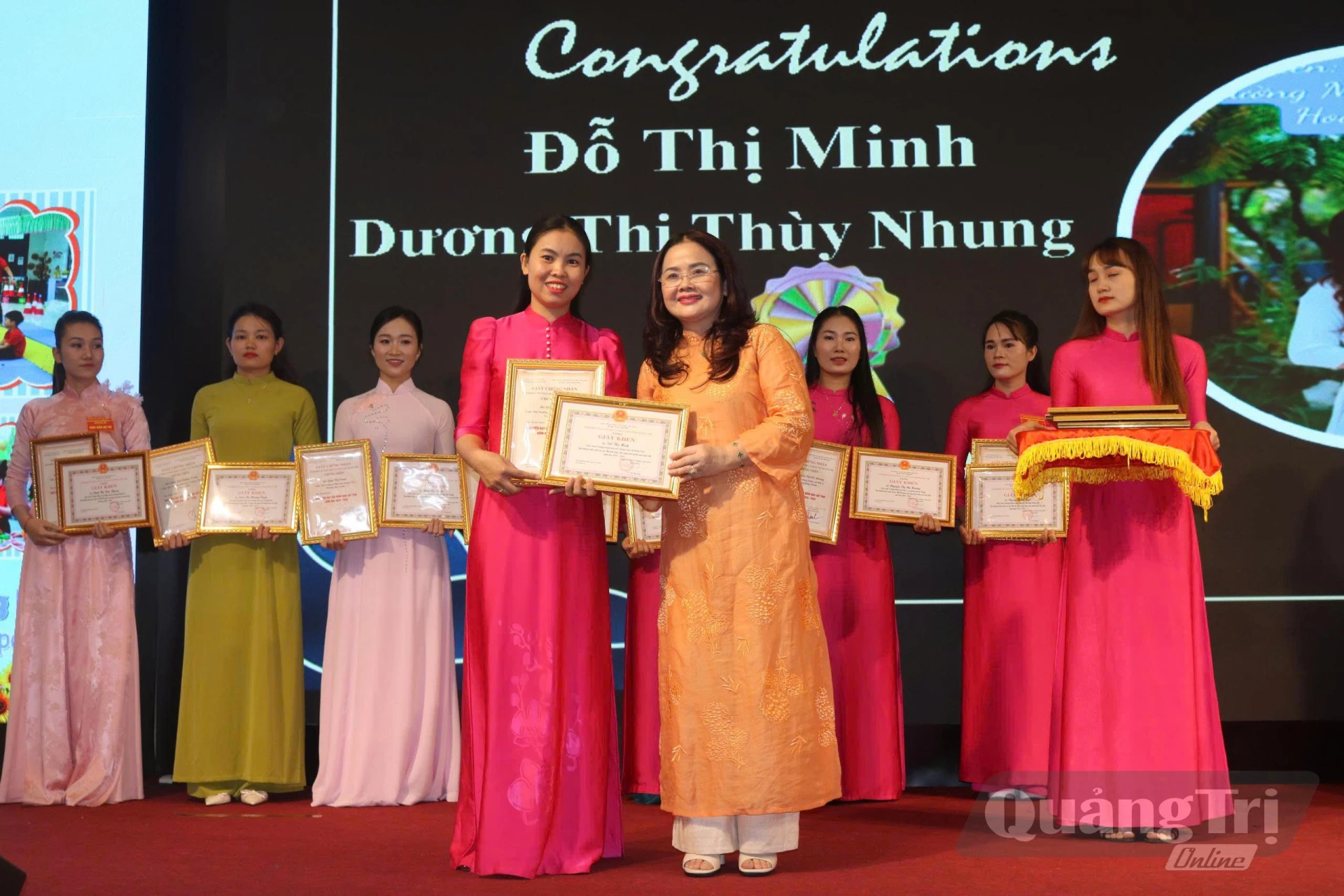 Khen thưởng, tôn vinh kịp thời là động lực thúc đẩy thi đua yêu nước trong ngành Giáo dục và Đào tạo - Ảnh: Nh.V