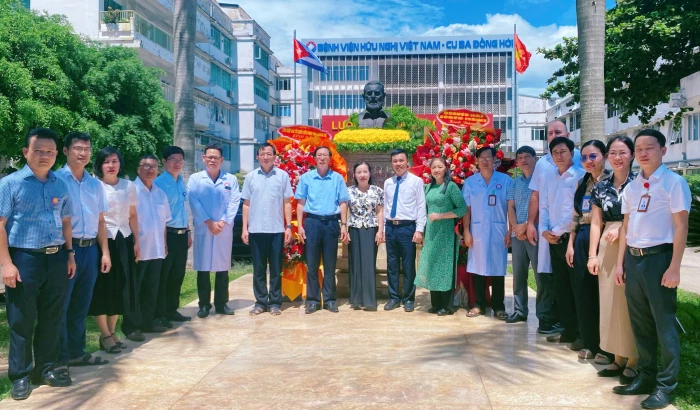 Tiếp tục giữ gìn và phát huy tình hữu nghị đặc biệt Việt Nam-Cuba