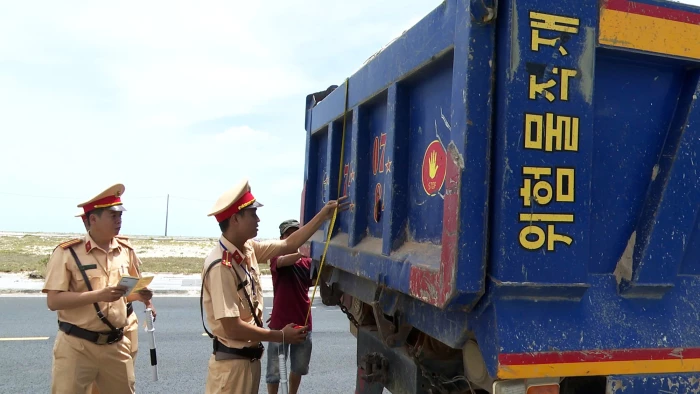 Quyết liệt xử lý xe quá khổ, quá tải