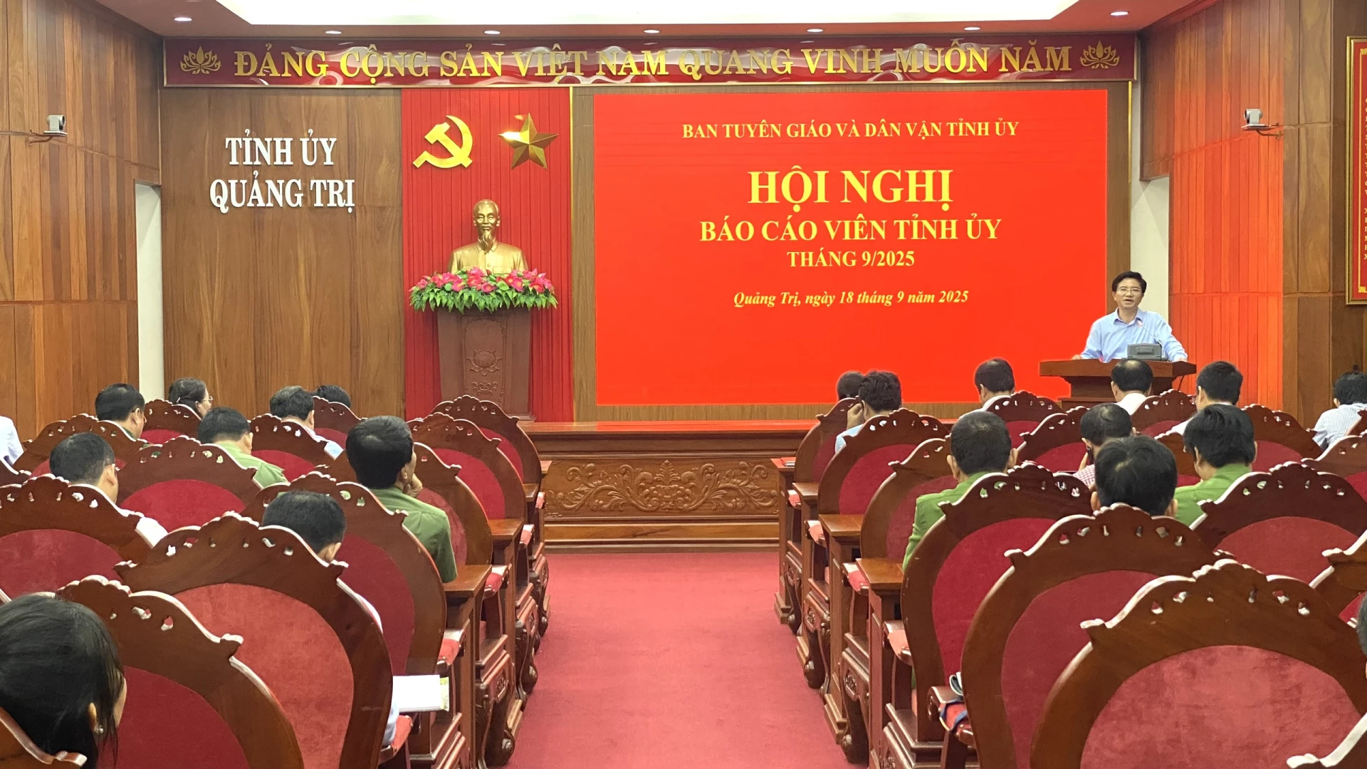 Toàn cảnh hội nghị -Ảnh: NL