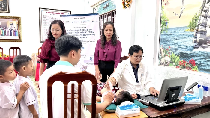 Khám sàng lọc bệnh tim bẩm sinh miễn phí cho trẻ em
