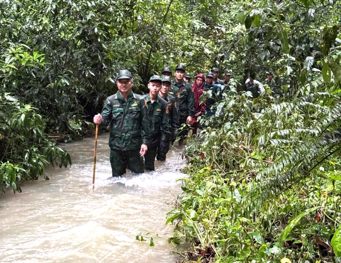 Vững bước tuần tra, bảo vệ bình yên biên giới trong dịp lễ