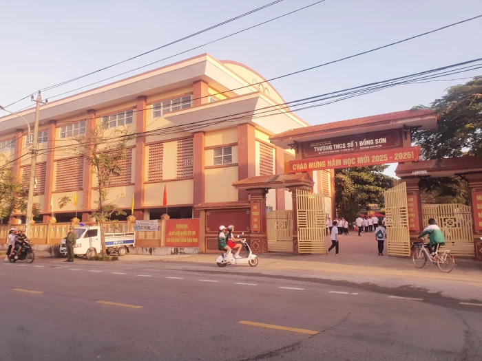 Bảo đảm an ninh trật tự và an toàn giao thông khai giảng năm học mới