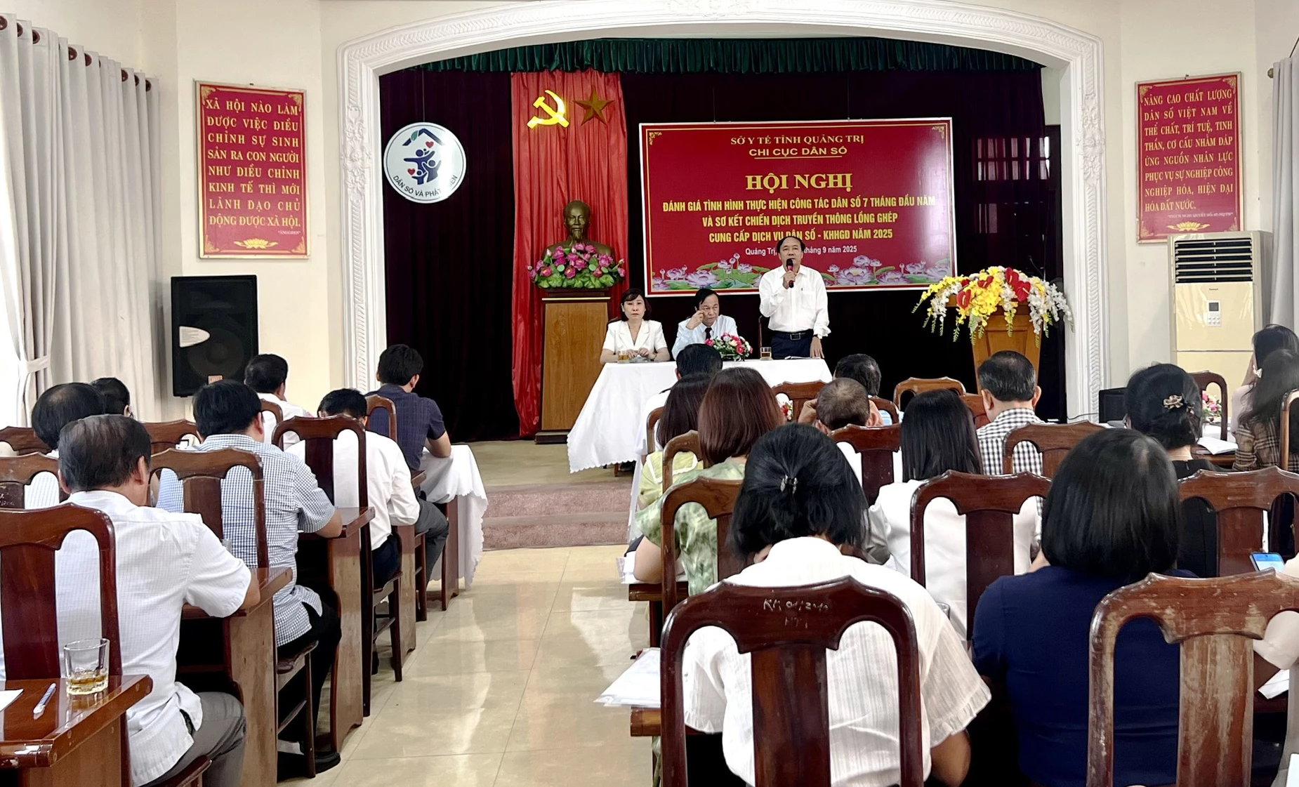 Quang cảnh hội nghị - Ảnh: H.T