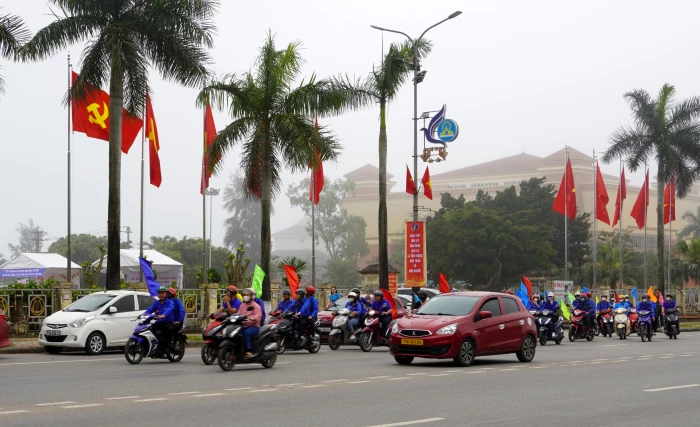 Khơi dậy tinh thần đổi mới, sáng tạo và khát vọng cống hiến