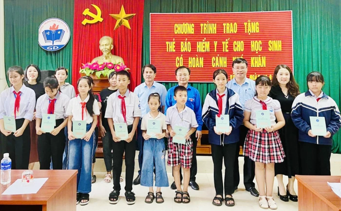 “Lá chắn” bảo vệ sức khỏe cho học sinh, sinh viên