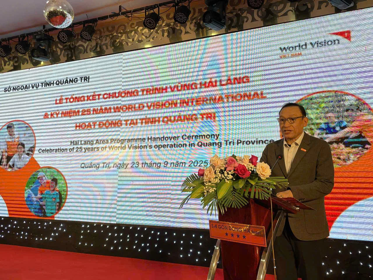 Ông Doseba Tua Sinay, Trưởng đại diện Tổ chức Tầm nhìn Thế giới (World Vision International-WVI) tại Việt Nam phát biểu tại lễ Tổng kết. Ảnh: Việt Anh 