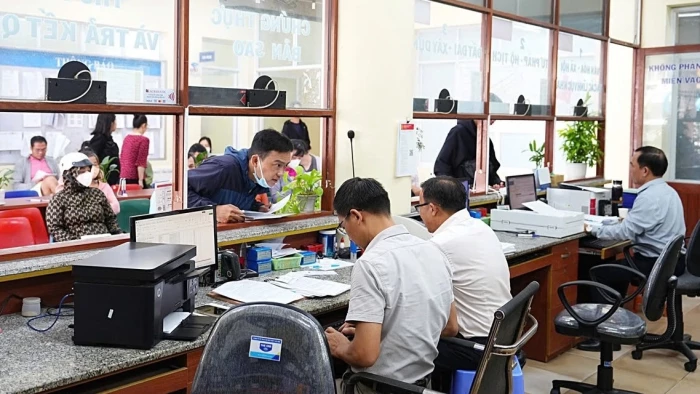 Chính sách mới đối với cán bộ, công chức, viên chức đủ tuổi nghỉ hưu