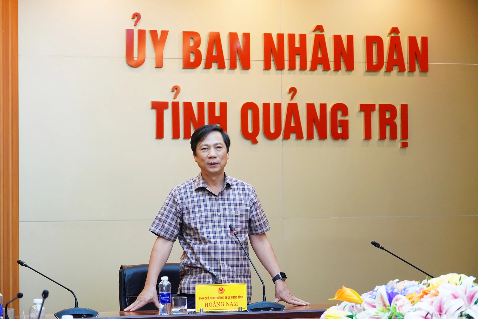 Phó Chủ tịch Thường trực UBND tỉnh Hoàng Nam phát biểu tại cuộc họp - Ảnh: Trung Đức