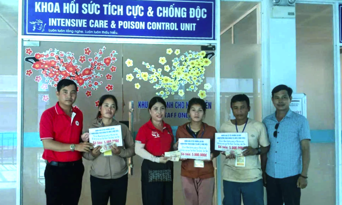 Quyên góp gần 200 triệu đồng hỗ trợ gia đình nạn nhân vụ xe tải lao vào chợ Tân Long