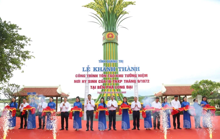 Khánh thành công trình tôn tạo Khu tưởng niệm nơi hy sinh của 16 thanh niên xung phong