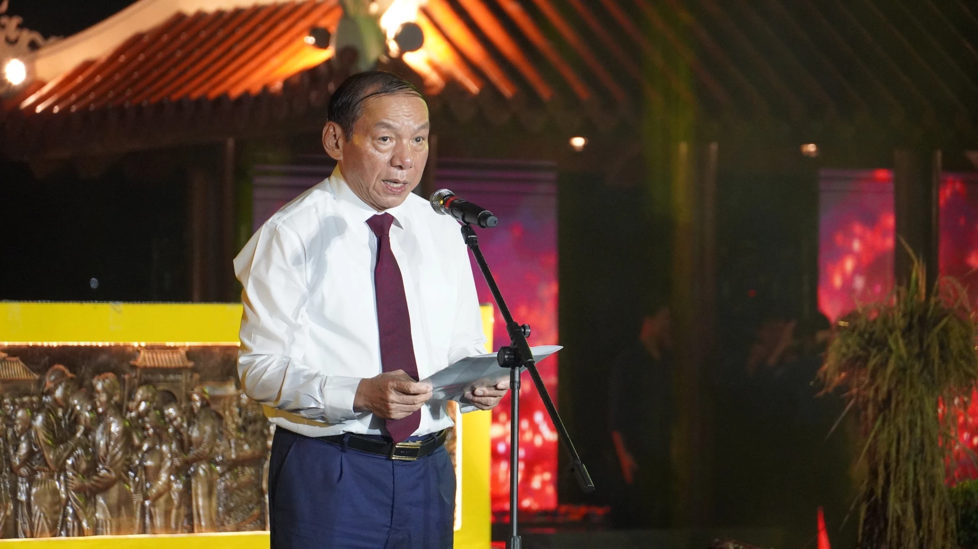 Bộ trưởng Bộ Văn hóa – Thể thao và Du lịch Nguyễn Văn Hùng phát biểu tại chương trình - Ảnh: QV