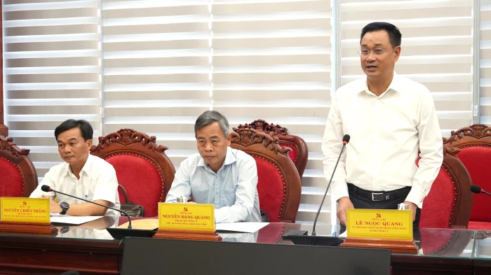 Thường trực Tỉnh ủy làm việc với Tập đoàn Công nghiệp Than-Khoáng sản Việt Nam
