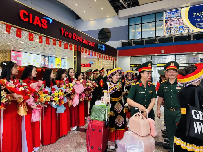 Quảng Trị đón lực lượng hoàn thành nhiệm vụ diễu binh, diễu hành