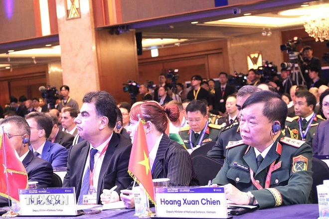 Thượng tướng Hoàng Xuân Chiến, Thứ trưởng Bộ Quốc phòng Việt Nam, tham dự SDD -14. (Ảnh: Khánh Vân/TTXVN)
