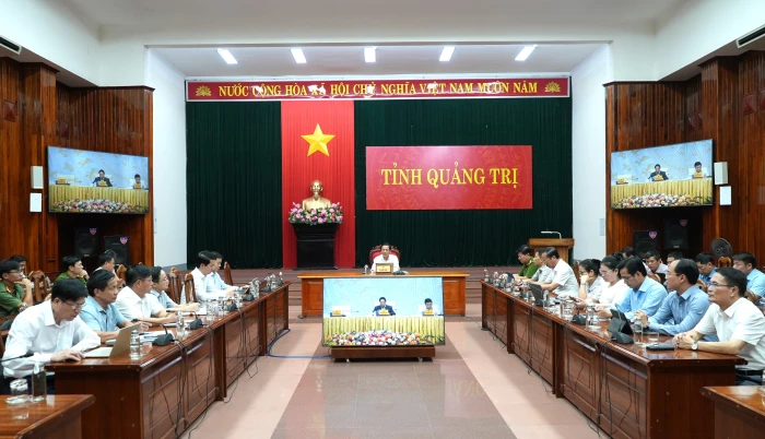 Đẩy nhanh phát triển khoa học, công nghệ, chuyển đổi số, tạo động lực cho tăng trưởng bền vững