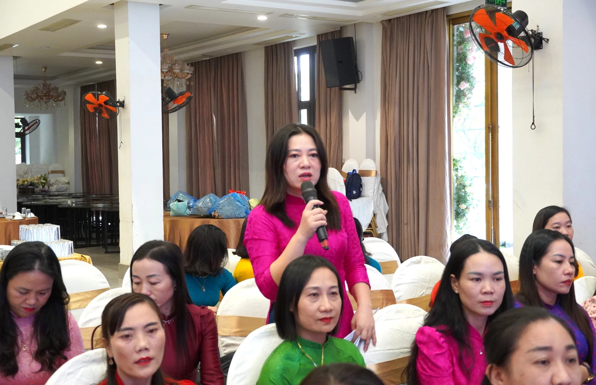 Mỗi ý kiến thể hiện tinh thần trách nhiệm cao của đội ngũ cán bộ Hội cơ sở - Ảnh: Hoàng Linh