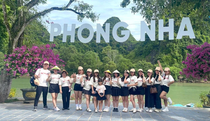 Doanh thu từ hoạt động du lịch đạt hơn 8.000 tỉ đồng
