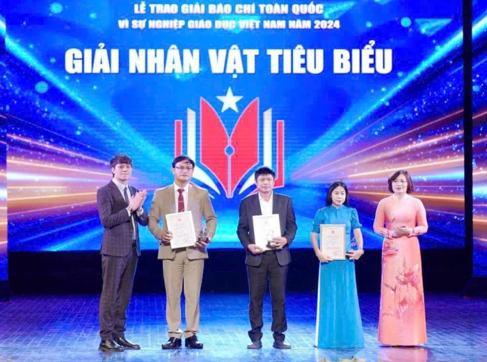 Tình yêu làm đất lạ hóa quê hương!