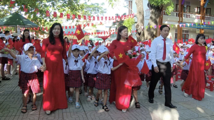 Trường Tiểu học Hùng Vương khai giảng năm học mới 2025-2026