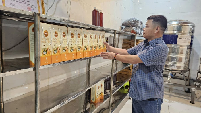 Tiên phong đưa mật ong ra thế giới