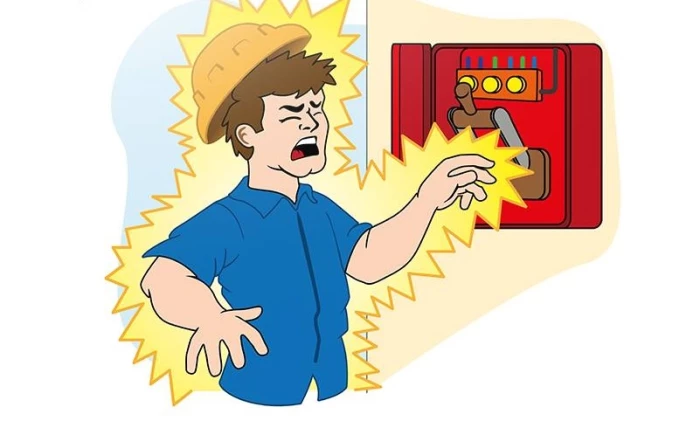 Một nam thanh niên ở Quảng Trị tử vong do điện giật khi đang dọn nhà