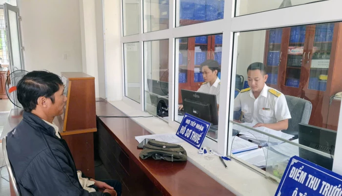 Thu lệ phí trước bạ đạt gần 400 tỉ đồng