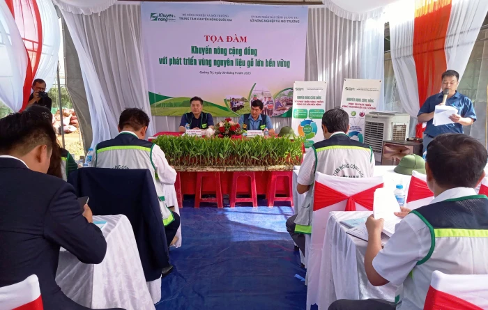 Khuyến nông cộng đồng với phát triển vùng nguyên liệu gỗ lớn