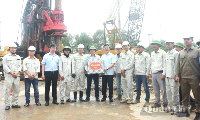 Đẩy nhanh tiến độ triển khai các công trình, dự án trọng điểm