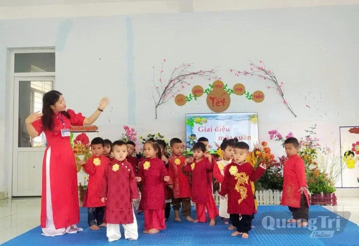 Tinh gọn cơ sở giáo dục