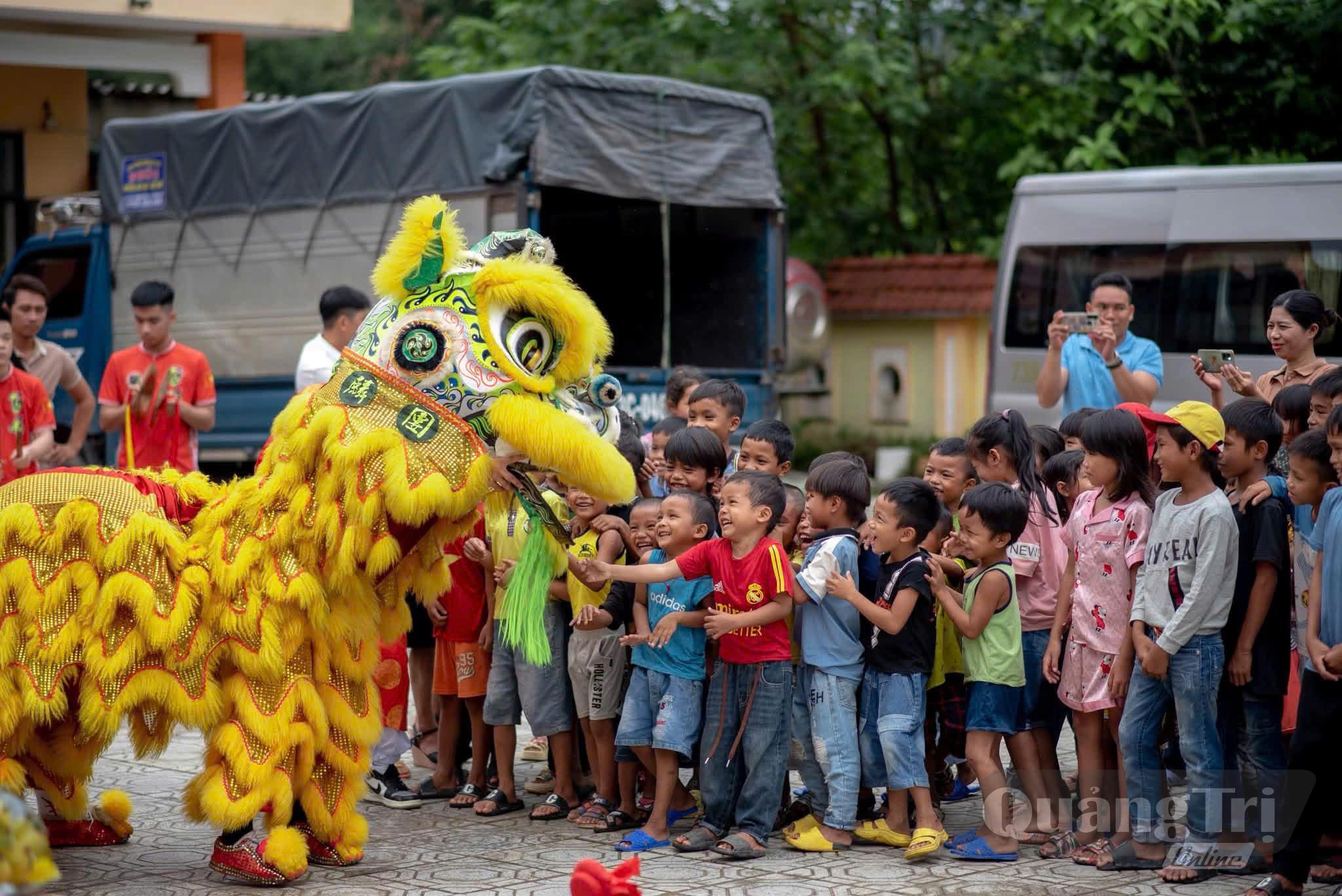 Tạo sân chơi an toàn, lành mạnh là một trong những nội dung quan trọng trong công tác chăm sóc, bảo vệ trẻ em-Ảnh: M.H