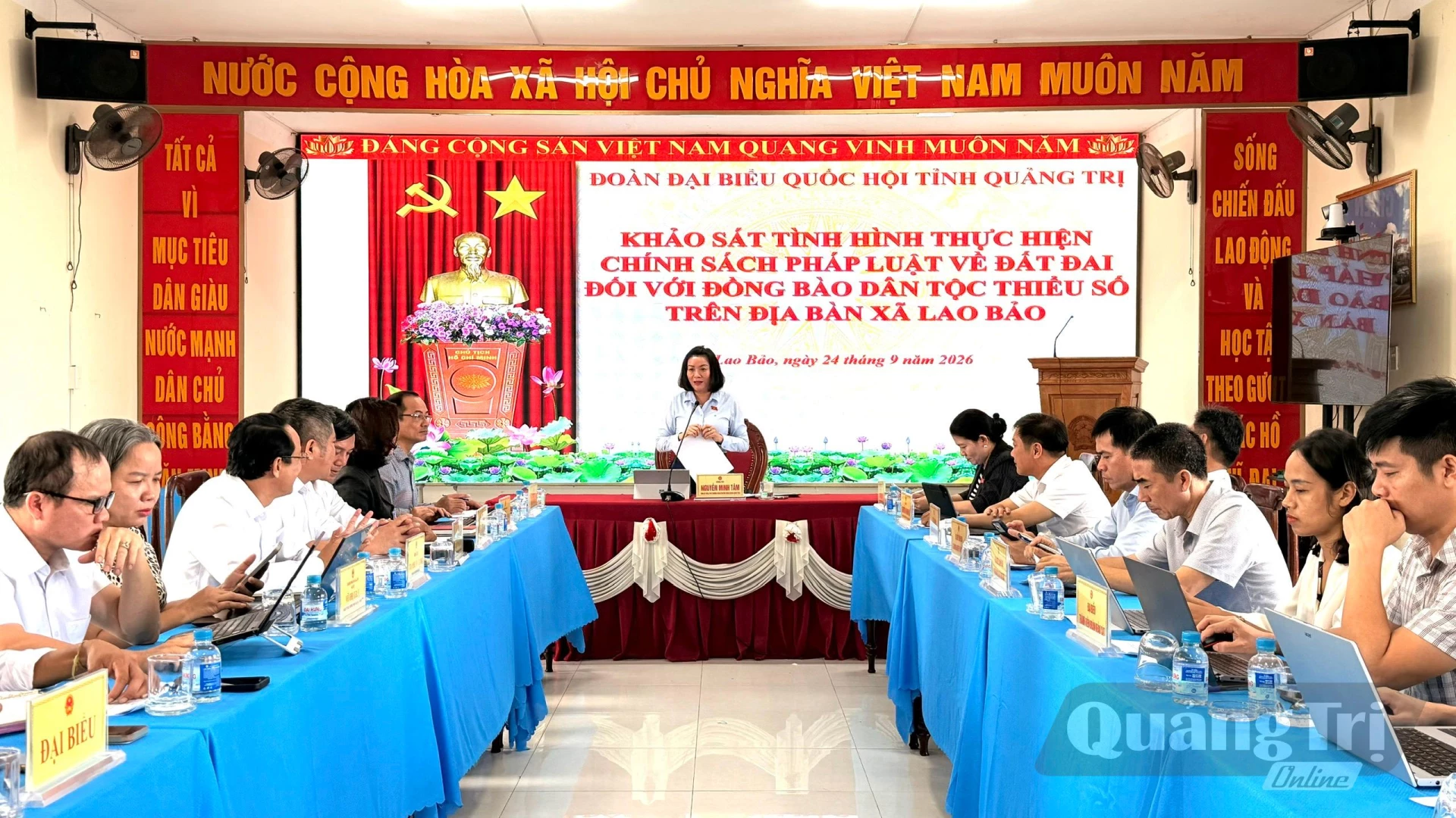 Đồng chí Nguyễn Minh Tâm, Phó Trưởng Đoàn chuyên trách Đoàn ĐBQH tỉnh phát biểu kết luận tại buổi làm việc - Ảnh: Hoàng Hùng