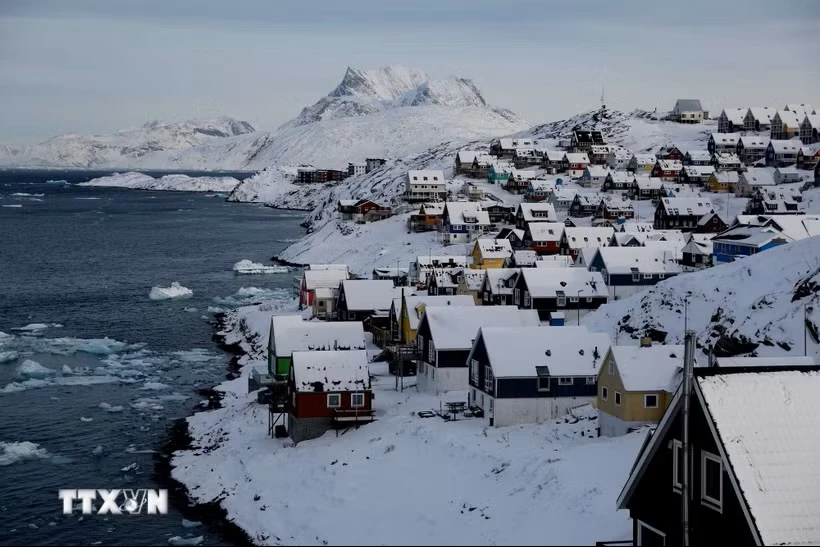 Quang cảnh thành phố Nuuk, Greenland, vùng lãnh thổ tự trị thuộc Đan Mạch. (Ảnh: THX/TTXVN)