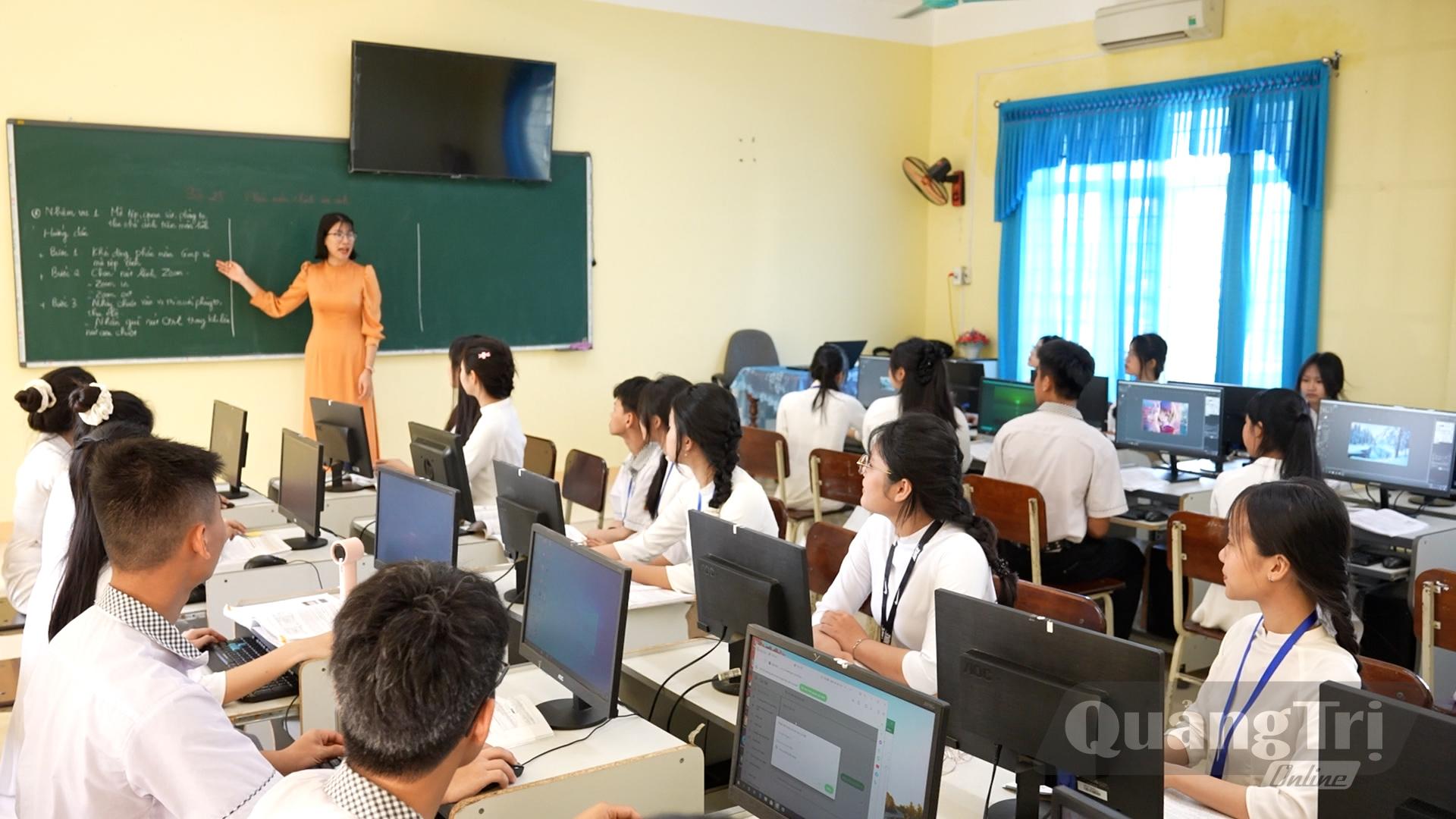 Chất lượng giáo dục của Trường THPT Quảng Ninh từng bước được nâng lên - Ảnh: V.Q