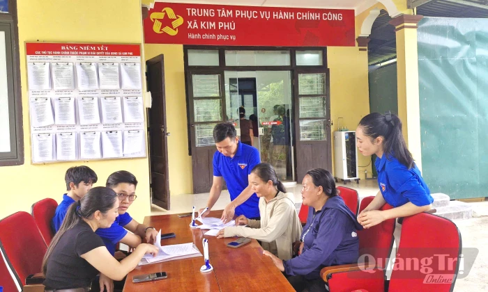 Xây dựng chính quyền vì Nhân dân phục vụ
