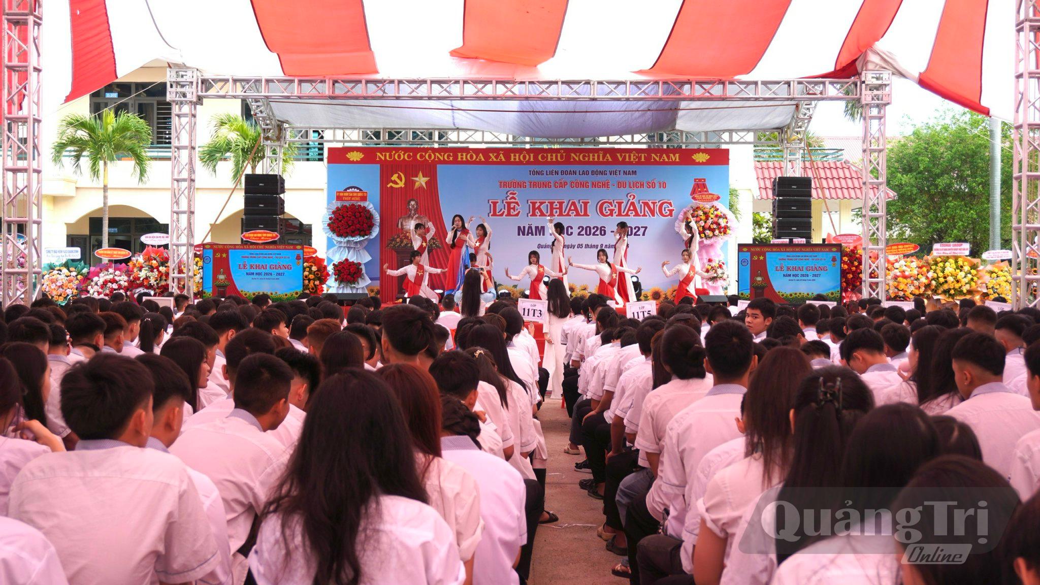 Quang cảnh Lễ khai giảng - Ảnh: H.T